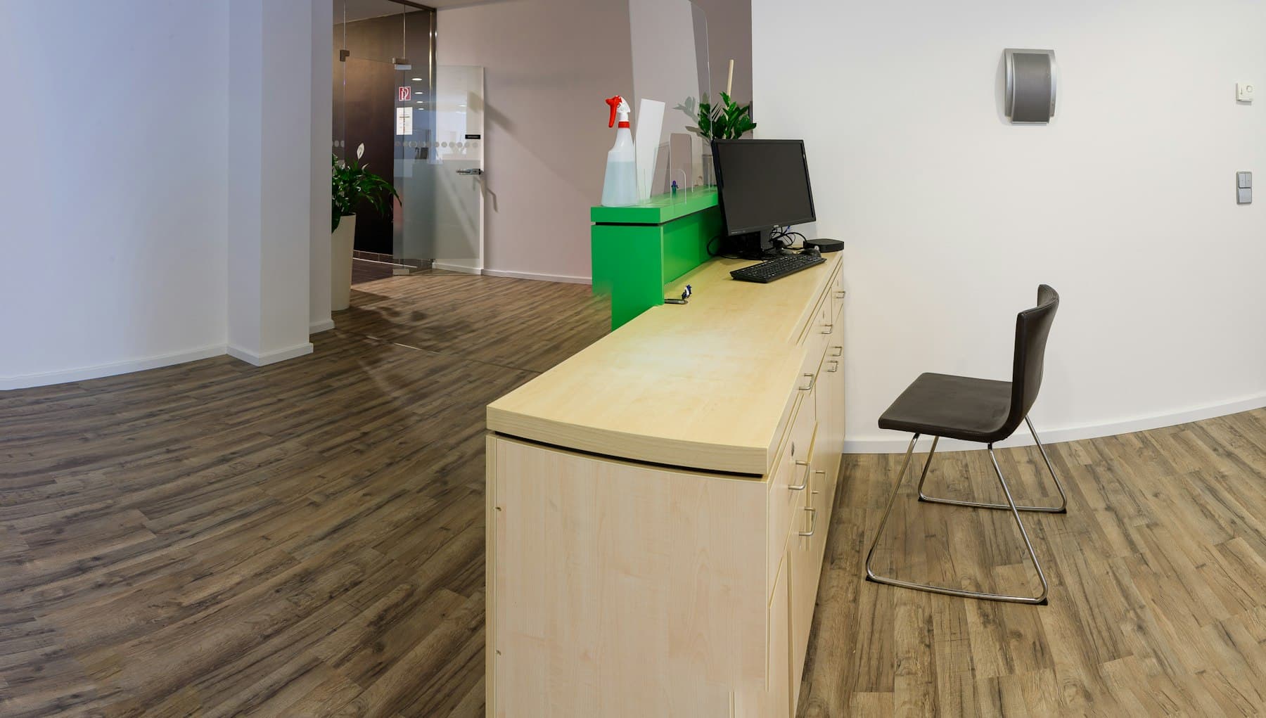 Day Clinic, image 2 of 5