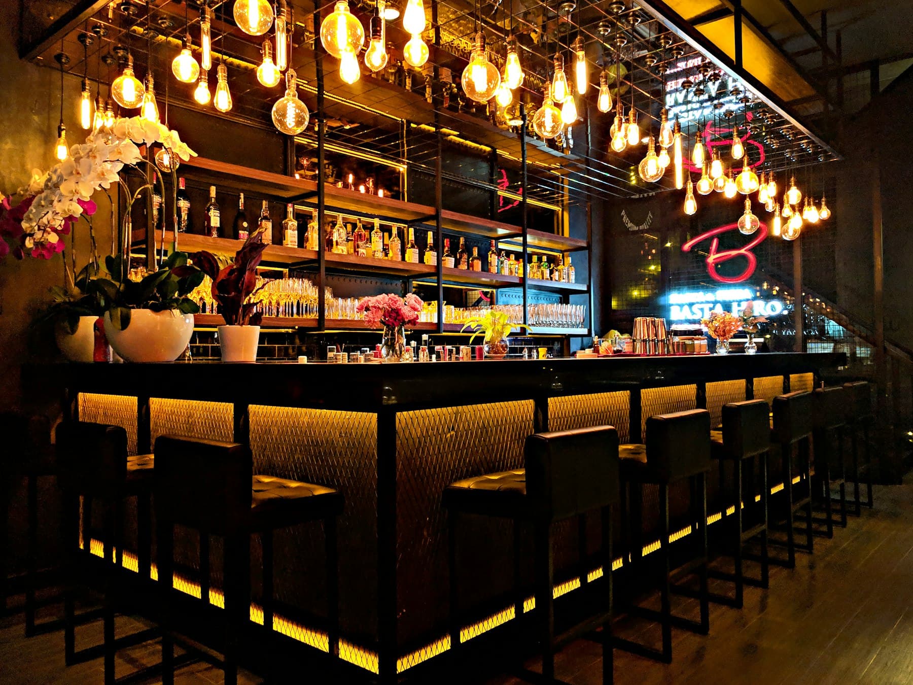 Neighbourhood Restaurant, image 3 of 5
