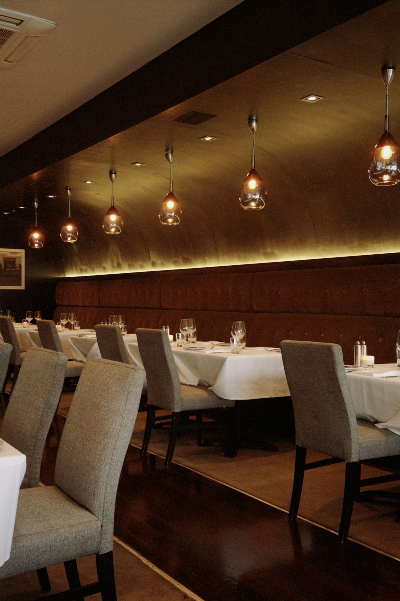 Neighbourhood Restaurant, image 4 of 5