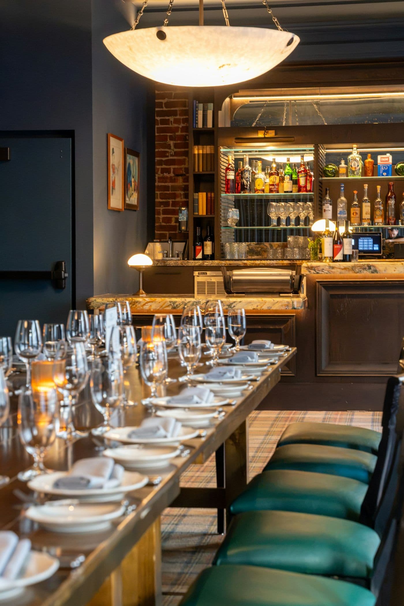 Neighbourhood Restaurant, image 5 of 5